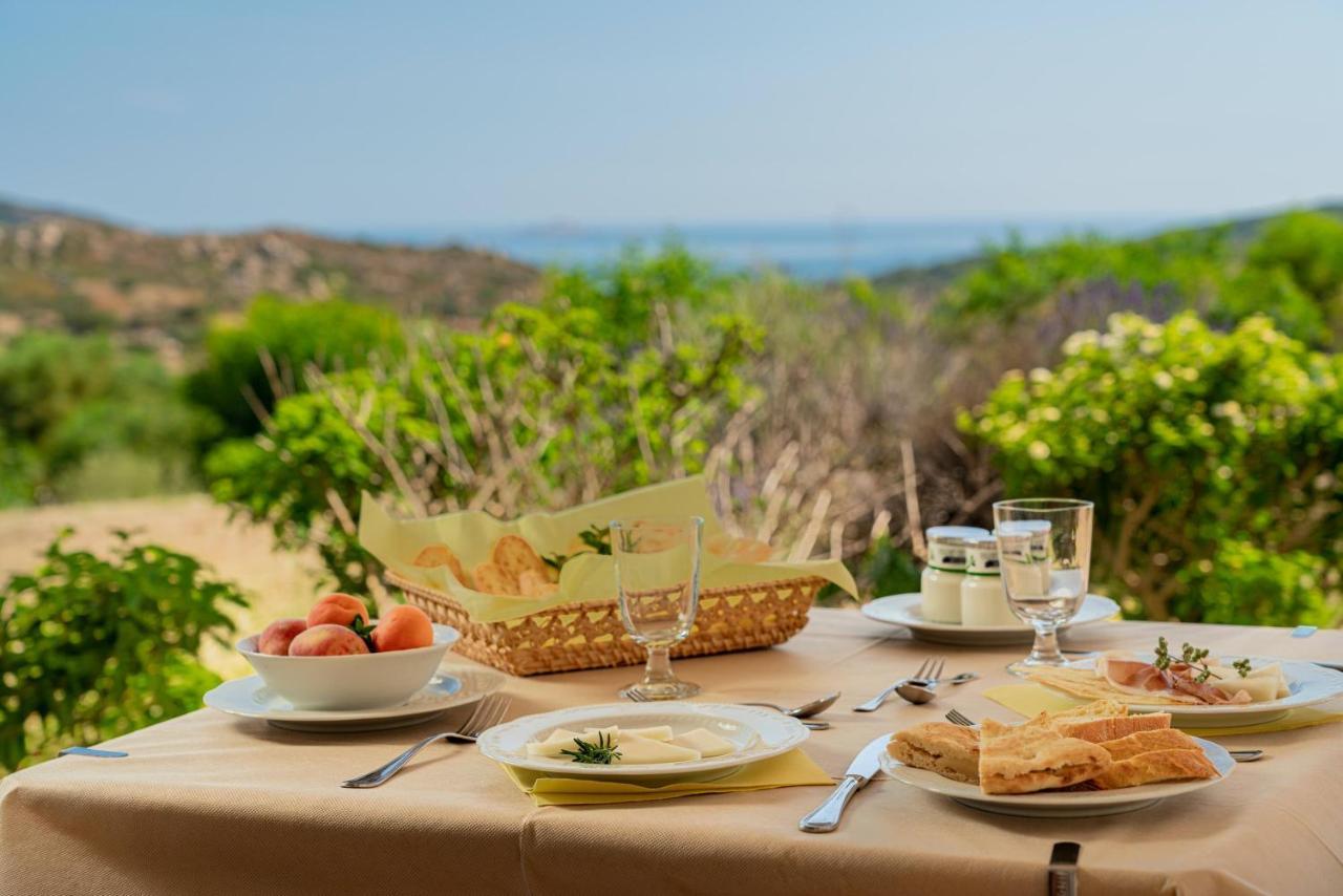 Borgo Alba Barona Turismo Rurale Golfo Aranci Buitenkant foto