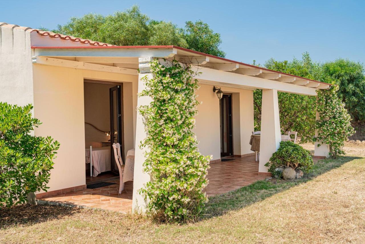 Borgo Alba Barona Turismo Rurale Golfo Aranci Buitenkant foto