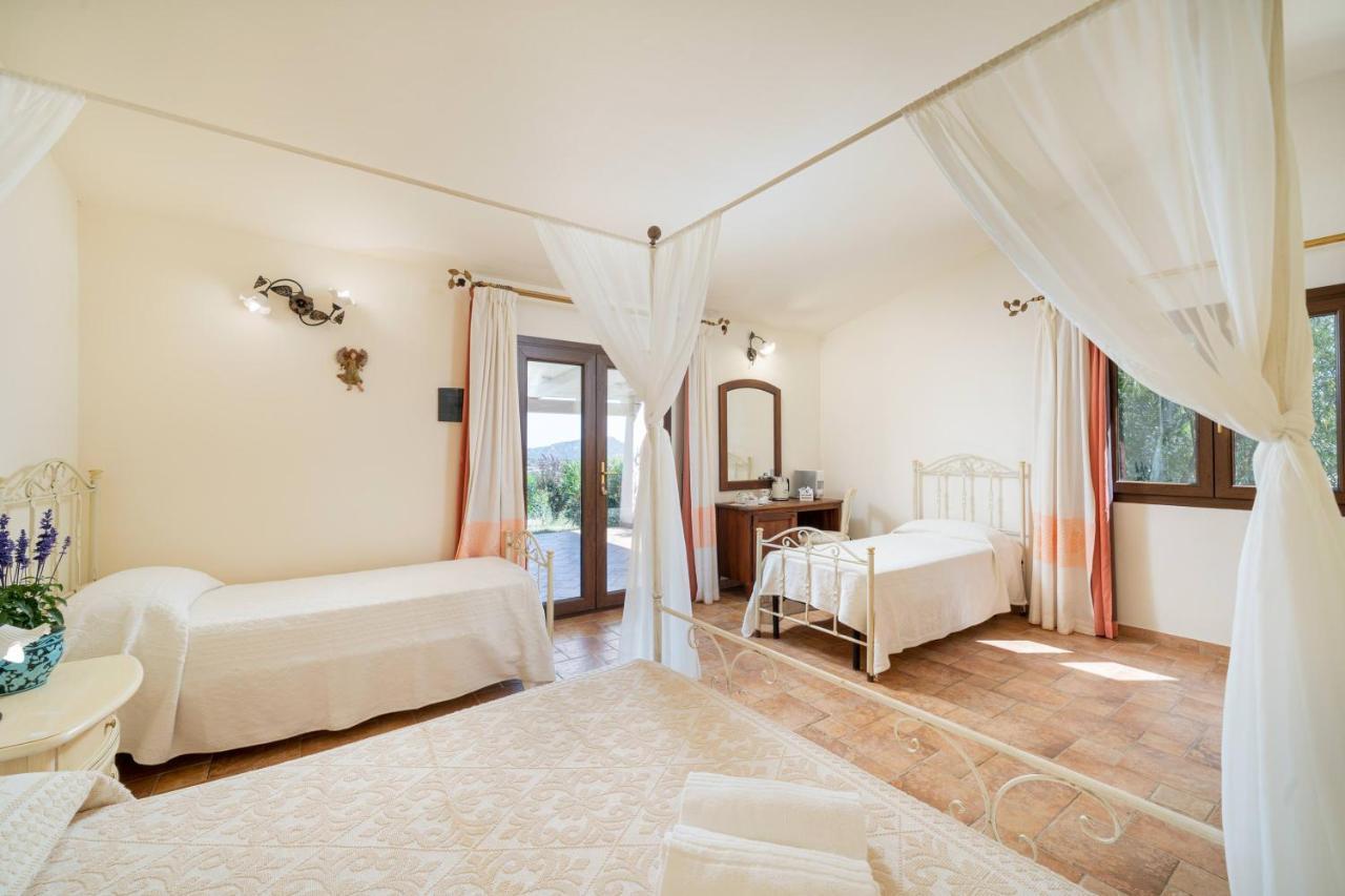 Borgo Alba Barona Turismo Rurale Golfo Aranci Buitenkant foto
